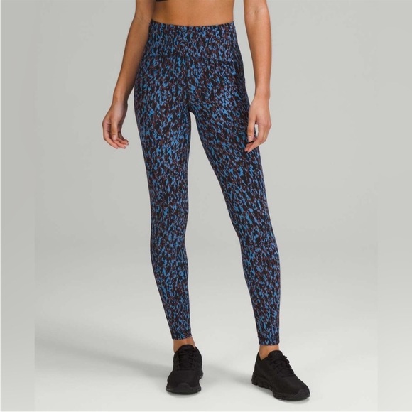 Lululemon Swift Speed High-Rise Tight Leggings 28"
Leopard Camo Blue Nile Multi - Picture 3 of 11